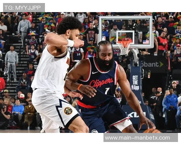 森林狼引导爱德华兹学习哈登技巧助力提升罚球能力与进攻效率